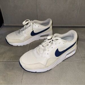 Women’s Nike AirMax SC